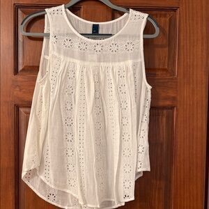 GAP White Eyelet Scoop Neck Sleeveless Camisole